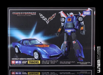 [Masterpiece Takara Tomy] MP-25 TRACKS - Sortie Novembre 2015 - Page 4 NTetEkck