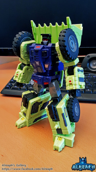 [Toyworld] Produit Tiers - Jouet TW-C Constructor aka Devastator/Dévastateur (Version vert G1 et jaune G2) - Page 6 VXbSrrSG