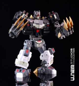 [Combiners Tiers] FANSPROJECT SAURUS RYU-OH aka DINOKING - Sortie 2015-2016 - Page 2 ZfImn2K7