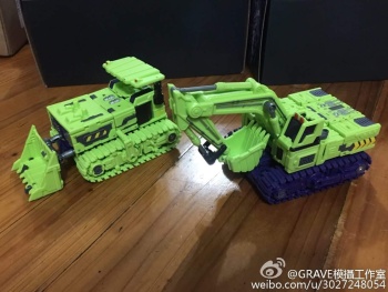 [Toyworld] Produit Tiers - Jouet TW-C Constructor aka Devastator/Dévastateur (Version vert G1 et jaune G2) - Page 3 ZgVh4m06