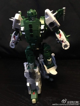 [Combiners Tiers] FANSPROJECT SAURUS RYU-OH aka DINOKING - Sortie 2015-2016 - Page 2 CaKTALlK