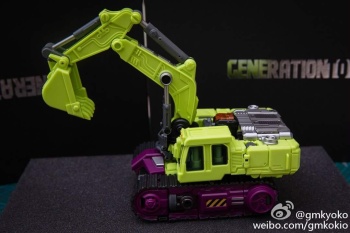 [Combiners Tiers] GENERATION-TOY GRAVITY BUILDER aka DEVASTATOR - Sortie 2015-2016 - Page 8 GYX6we3S