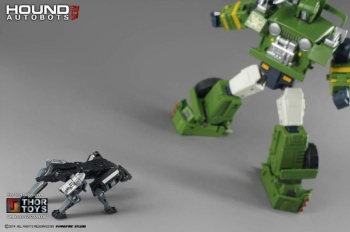 [Maketoys] Produit Tiers - Jouet MTRM-02 Gundog - aka Hound/Dépisteur - Page 2 Le6zLIn6