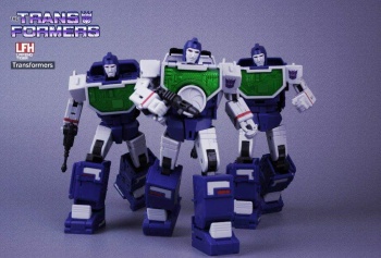 [Masterpiece Tiers] MAKETOYS MTRM-07 VISUALIZERS aka REFLECTOR - Sortie Septembre 2015 - Page 2 PxeM0jUB