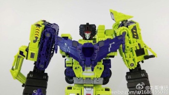 [Combiners Tiers] TOYWORLD TW-C CONSTRUCTOR aka DEVASTATOR - Sortie 2016 - Page 15 RCUeiwnU