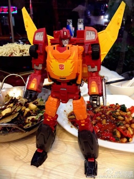 [Masterpiece Tiers] DX9 TOYS D-06 CARRY aka RODIMUS PRIME - Sortie Septembre 2015 - Page 2 Ten03tb8