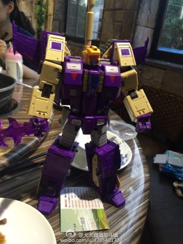 [DX9toys] Produit Tiers D-08 Gewalt - aka Blitzwing/Le Blitz W0YfbmcE