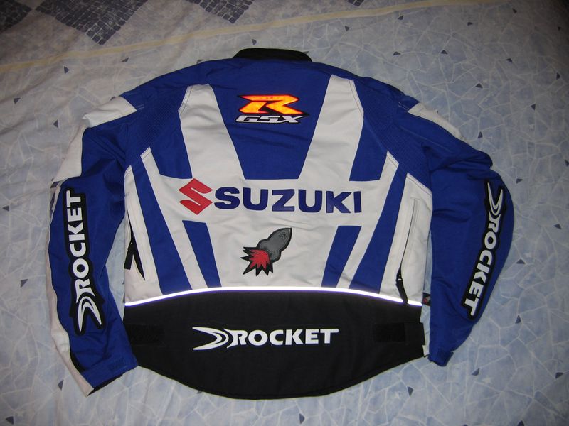 mes nouveaux achats de "pilote" gsxr. Joe%20rocket%201