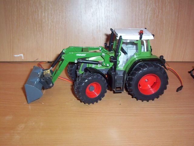 Fendt 718 mit frontlader  Bq1m1niw7h5rm9b2n