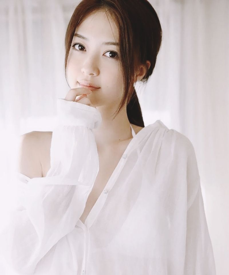 Ảnh Girl Xinh Mới - Page 2 E0u9e4gw2jpfq43d6