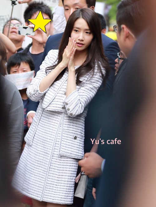 [PIC][29-05-2015]YoonA tham dự "Jung-gu Culture Night Festival" tại Deoksugung vào chiều nay - Page 4 Tumblr_o7y3623Ypg1sewbc1o1_500