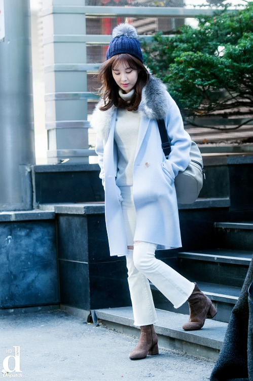 [PIC][08-11-2016]SeoHyun khởi hành đi Berlin - Đức để chụp hình cho tạp chí "NYLON" vào hôm nay Tumblr_oget4kjEkE1sewbc1o1_500