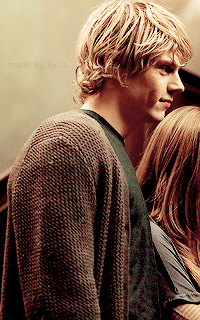 Evan Peters - 200*320 Tumblr_o8q1ppGhTT1r1hz6jo6_250