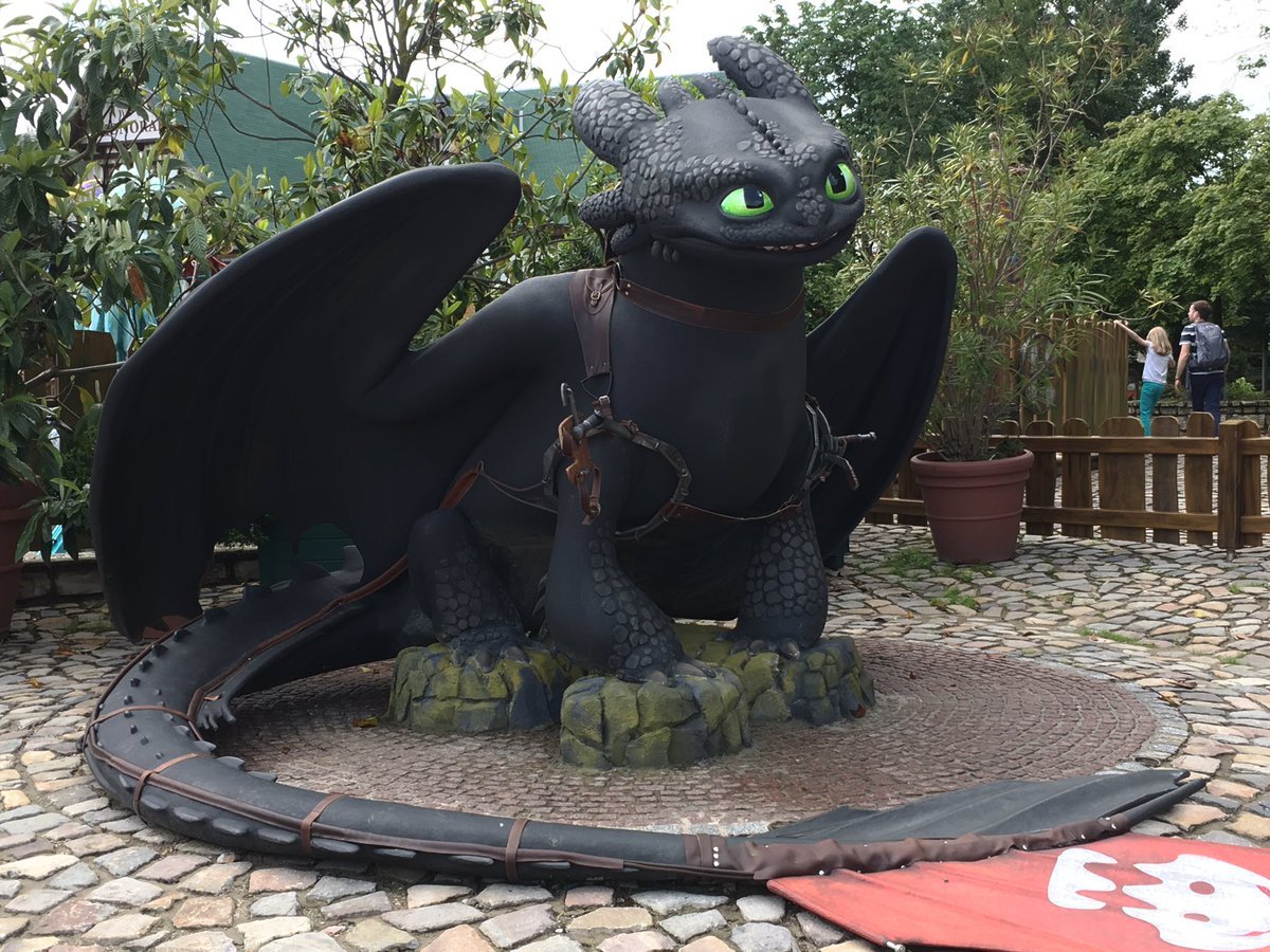 Parc d'attraction Dragons en Allemagne Tumblr_o9r2a2WheX1vt645uo2_1280