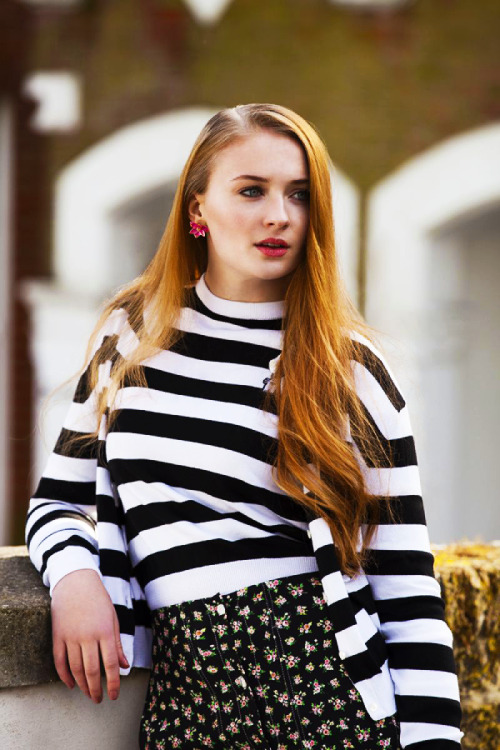 sophie turner; ♡ - Página 2 Tumblr_nrjyc5mjSx1twxysvo1_500