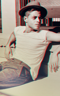 Rami Malek - 200*320 Tumblr_nvhtcoB92O1r1hz6jo9_250