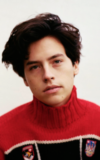 Cole Sprouse Tumblr_omo7nqmKTQ1sill5mo6_250