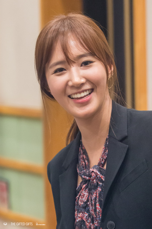 [PIC][23/24/25/26-06-2016] Yuri làm DJ đặc biệt cho "Radio KBS Cool FM Sukira" vào tối nay  - Page 4 Tumblr_oj3nqhfvm41sewbc1o1_500