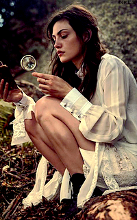 Phoebe Tonkin Tumblr_oke9a0SST21vkhq3oo5_250