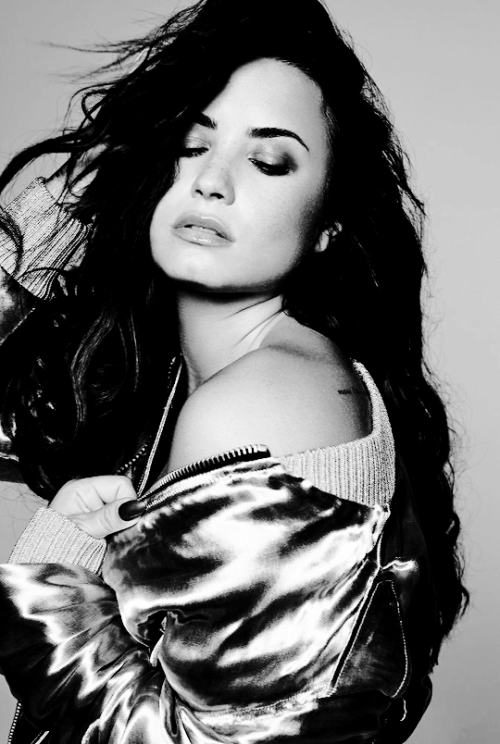 demetria lovato.  - Página 75 Tumblr_owyblyWaWW1reubyfo1_500