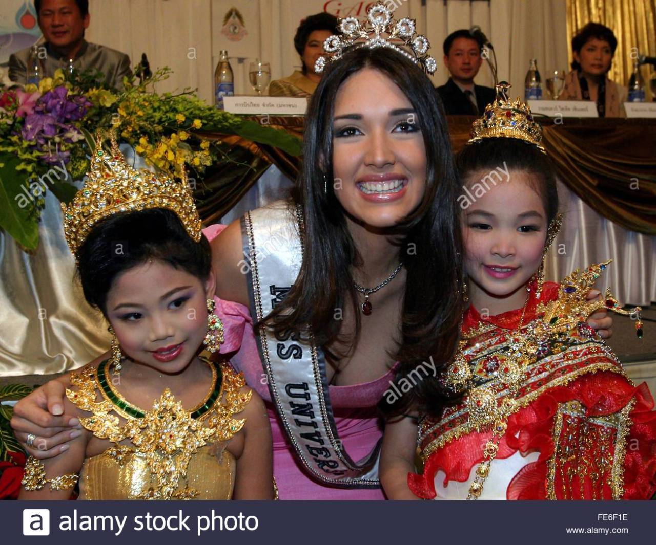 birthday de amelia vega, miss universe 2003. - Página 2 Tumblr_og9q8z2JE71s1sulio1_1280