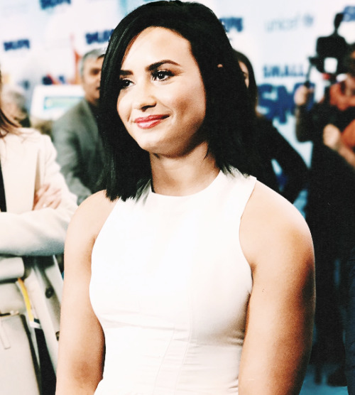 demetria lovato.  - Página 50 Tumblr_on0rt9mgdT1reubyfo2_500