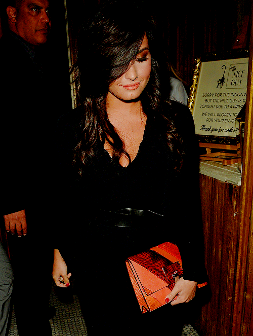 demetria lovato.  - Página 26 Tumblr_oia1z0HHZl1reblqyo1_500