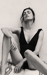 Phoebe Tonkin - Avatars Tumblr_nzmgzo2nKl1spk7buo6_250