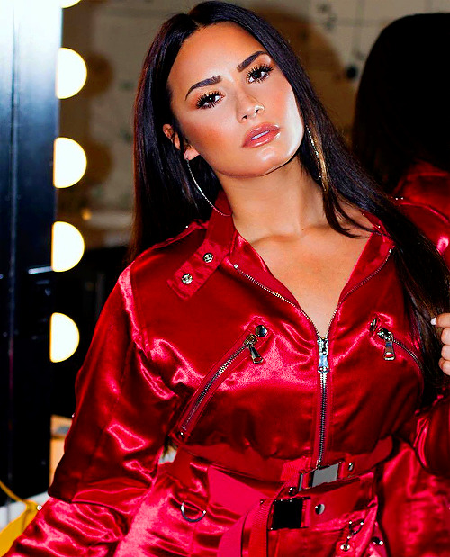 demetria lovato.  - Página 75 Tumblr_oww4r40u6H1reblqyo1_500