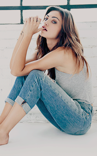 Phoebe Tonkin - Avatars Tumblr_n7zsm5vEPq1spk7buo4_250