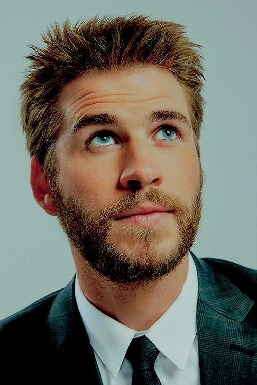 liam hemsworth.  - Página 14 Tumblr_ok7jlejwUu1rwgnuio1_500