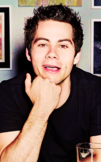 Dylan O'Brien Tumblr_nra0bpdWhu1s2y5bao6_250