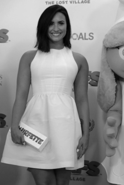 demetria lovato.  - Página 51 Tumblr_on129ff1Yz1reubyfo1_500