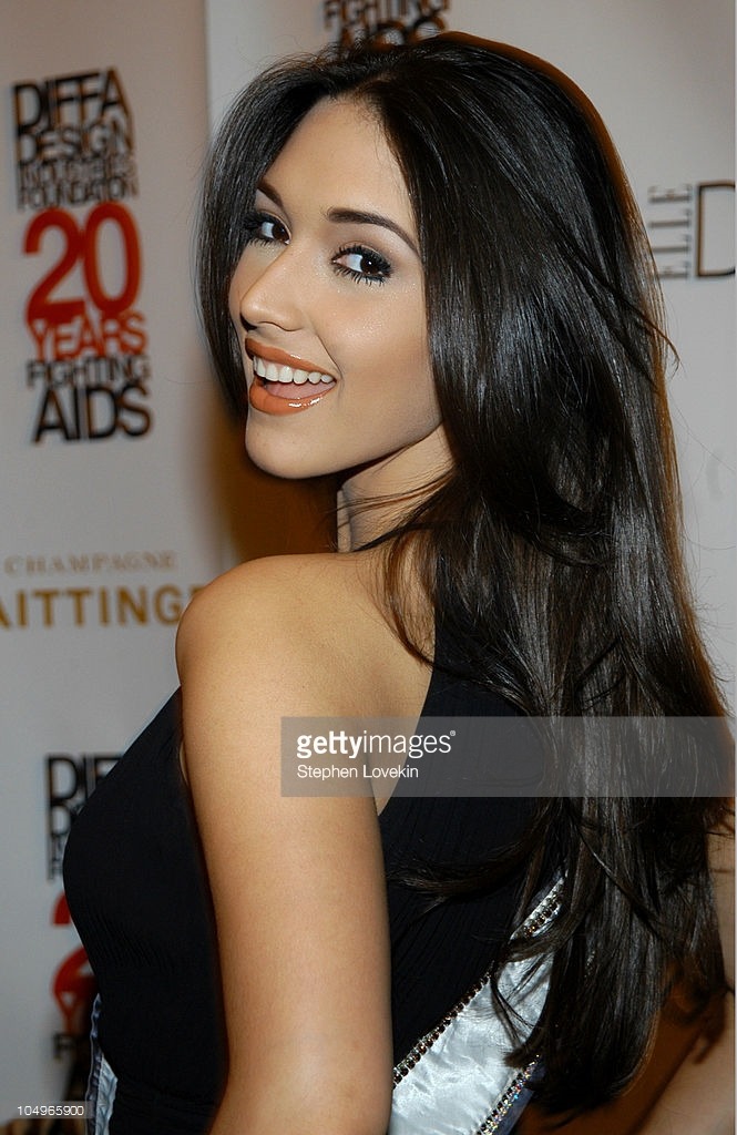 birthday de amelia vega, miss universe 2003. - Página 2 Tumblr_og9ot4dxGt1s1sulio1_1280