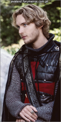 Toby Regbo 18230715_LTMW4