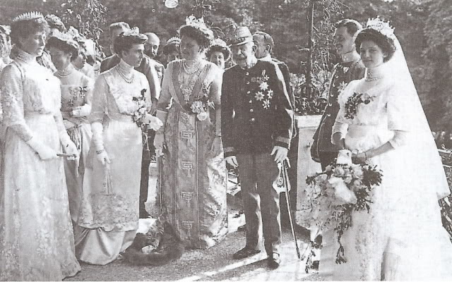 Boda Karl de Austria & Zita Borbon-Parma 17892220_3Z7bZ