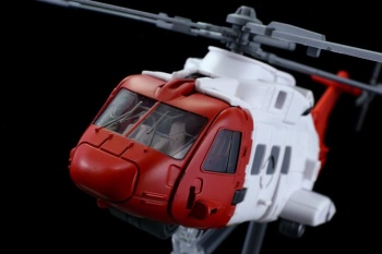 [MakeToys] Produit Tiers - Gamme MT - Basé sur les BD TF d'IDW - Page 11 8l7hr8Yt