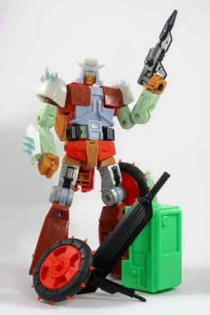 [Masterpiece Tiers] KFC EM 6A CRASH HOG aka WRECK-GAR - Sortie Juillet 2016 F2Lit78p