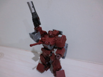 [Masterpiece Tiers] BADCUBE OTS-04 WARDOG aka WARPATH - Sortie Mai 2015 - Page 3 ProxPVvl