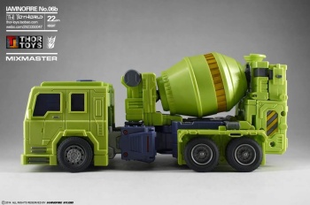 [Toyworld] Produit Tiers - Jouet TW-C Constructor aka Devastator/Dévastateur (Version vert G1 et jaune G2) - Page 5 Q8DHrz2L