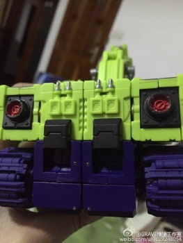 [Toyworld] Produit Tiers - Jouet TW-C Constructor aka Devastator/Dévastateur (Version vert G1 et jaune G2) - Page 3 UugccjTQ