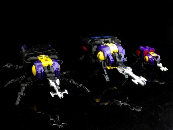 [Masterpiece Tiers] BADCUBE EVIL BUG CORP aka INSECTICONS - Sortie Septembre 2015 - Page 3 WaooXBAF