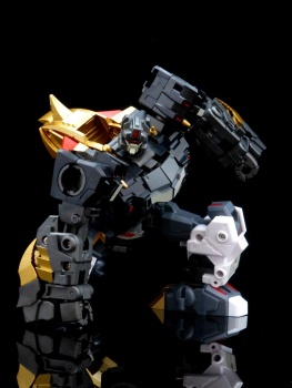 [Combiners Tiers] FANSPROJECT SAURUS RYU-OH aka DINOKING - Sortie 2015-2016 - Page 2 C8iUA0ZX