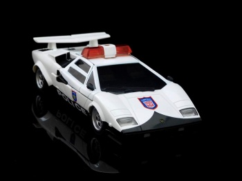 [Masterpiece] MP-12 Sideswipe/Frérot (rouge) ― MP-12G Sideswipe/Frérot G2 (noir) ― MP-12T Tigertrack/Tigrevoie (jaune) + MP-14C Clampdown/Châtimo (blanc) - Page 6 Db5scSih