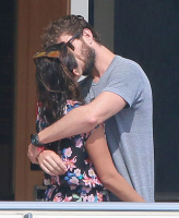 Nina Dobrev and Asustin Stowell enjoy the ocean off the cost the French Riviera (July 26) Jzb4ik2o