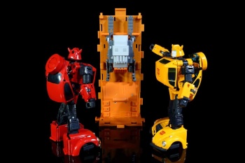 [Masterpiece] MP-21 Bumblebee/Bourdon (jaune) ― MP-21G Bumblebee/Bourdon G2 (or) ― MP-21R Bumblebee/Bourdon (rouge) - Page 6 N4hJKgr7