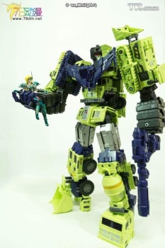 [Combiners Tiers] TOYWORLD TW-C CONSTRUCTOR aka DEVASTATOR - Sortie 2016 - Page 16 N8UBX1gZ