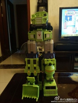 [Combiners Tiers] TOYWORLD TW-C CONSTRUCTOR aka DEVASTATOR - Sortie 2016 - Page 16 OjXpRbUa