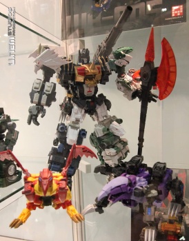[Combiners Tiers] FANSPROJECT SAURUS RYU-OH aka DINOKING - Sortie 2015-2016 - Page 2 Pb9vTnnx