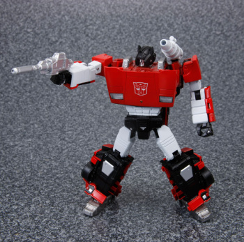 [Masterpiece Takara Tomy] MP-12 LAMBOR (SIDESWIPE) - Sortie Octobre 2012 RAyhpVVG